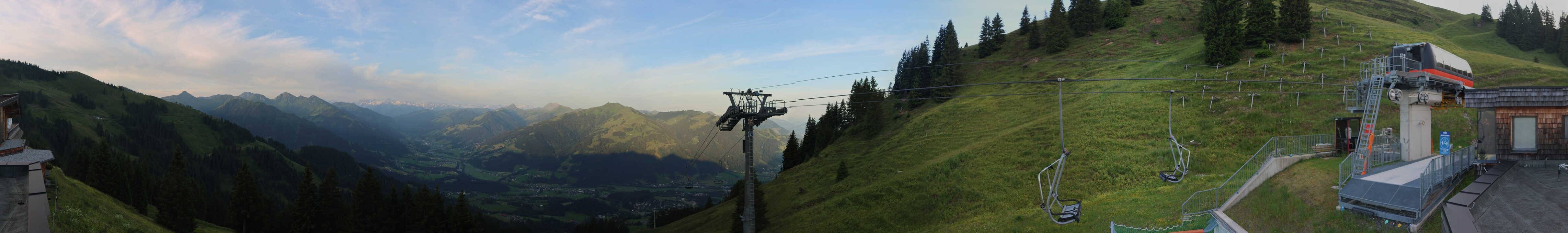 Archiv Foto Webcam Blick von der Bichlalm über Kitzbühel