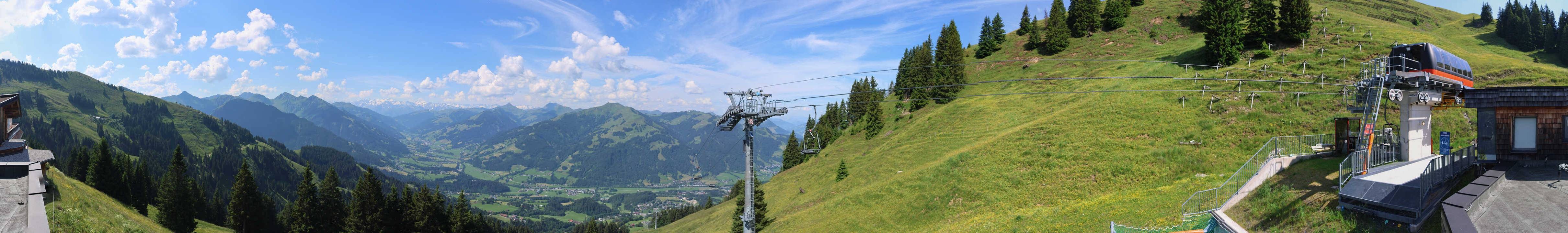 Archiv Foto Webcam Blick von der Bichlalm über Kitzbühel
