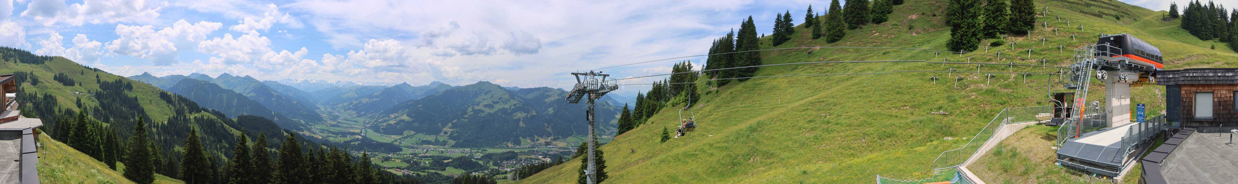 Archiv Foto Webcam Blick von der Bichlalm über Kitzbühel
