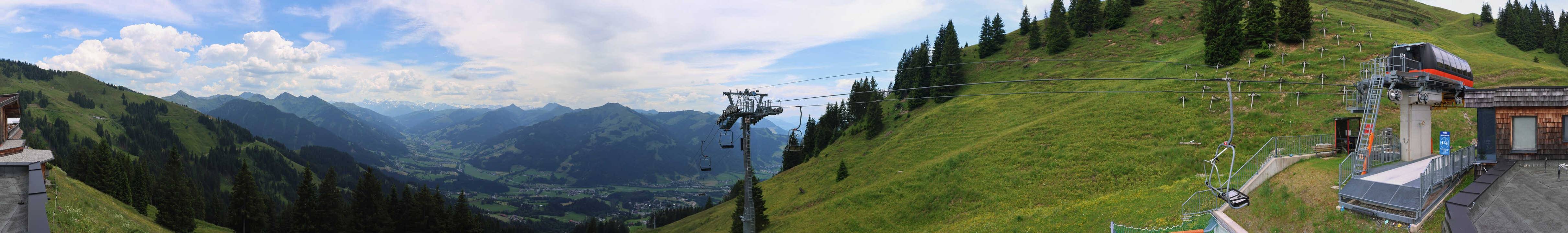 Archiv Foto Webcam Blick von der Bichlalm über Kitzbühel