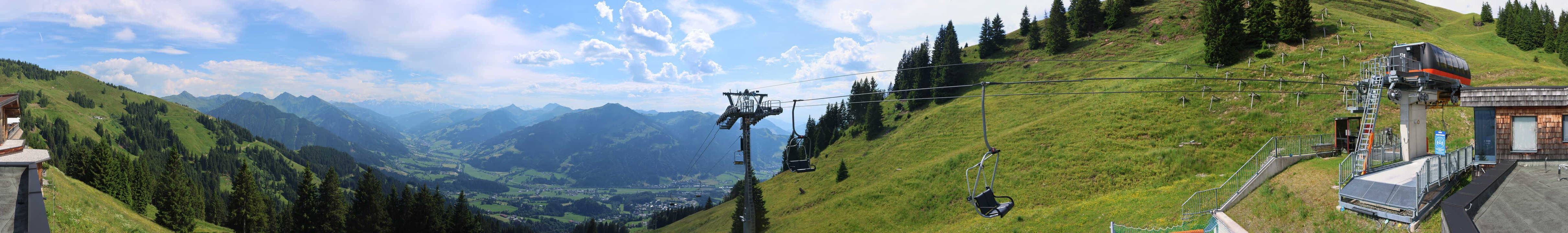 Archiv Foto Webcam Blick von der Bichlalm über Kitzbühel