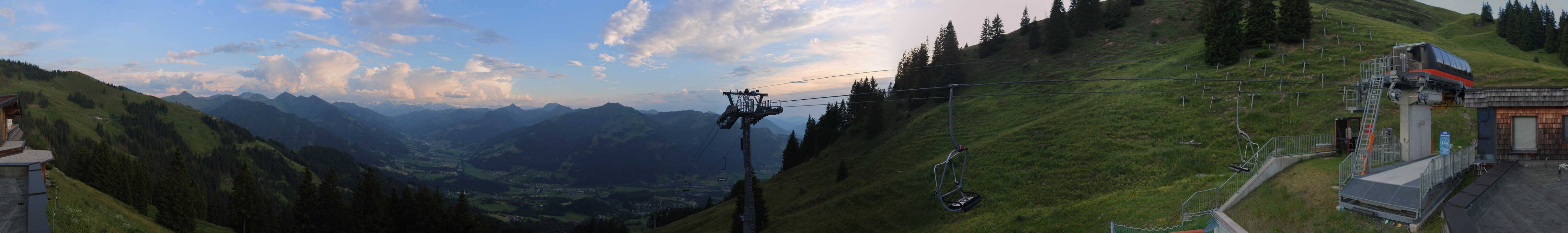 Archiv Foto Webcam Blick von der Bichlalm über Kitzbühel