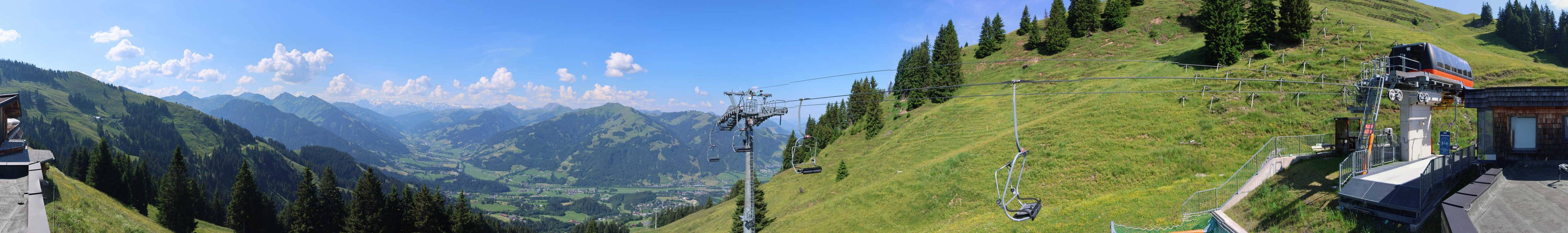 Archiv Foto Webcam Blick von der Bichlalm über Kitzbühel
