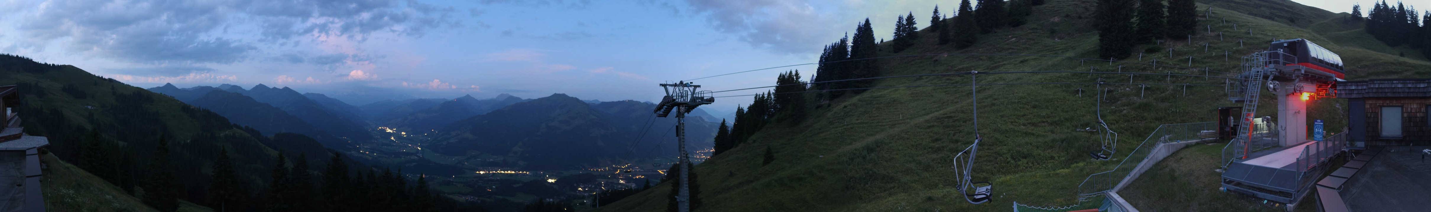 Archiv Foto Webcam Blick von der Bichlalm über Kitzbühel