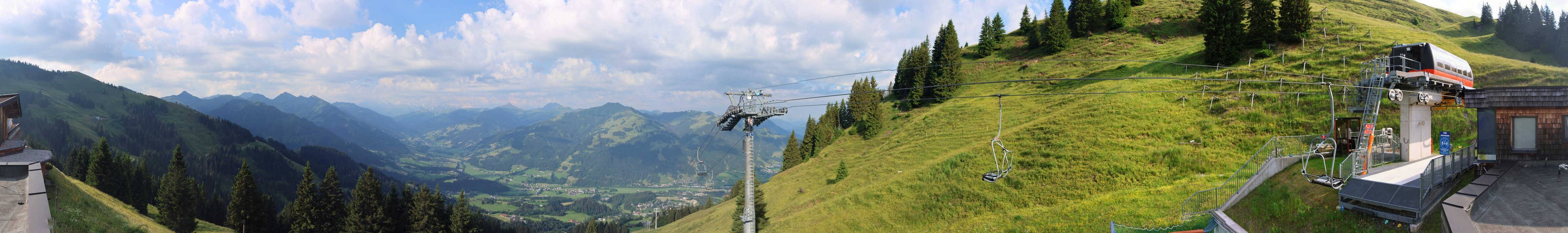 Archiv Foto Webcam Blick von der Bichlalm über Kitzbühel