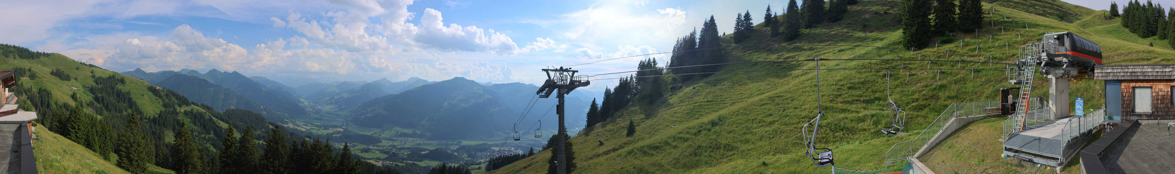 Archiv Foto Webcam Blick von der Bichlalm über Kitzbühel