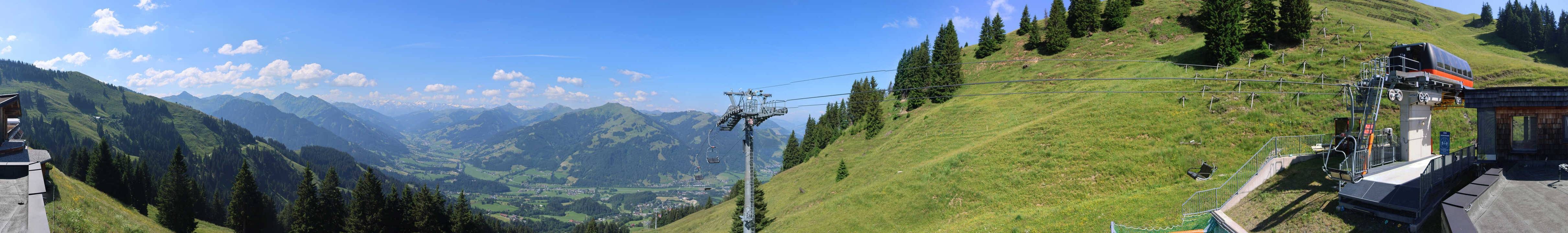 Archiv Foto Webcam Blick von der Bichlalm über Kitzbühel