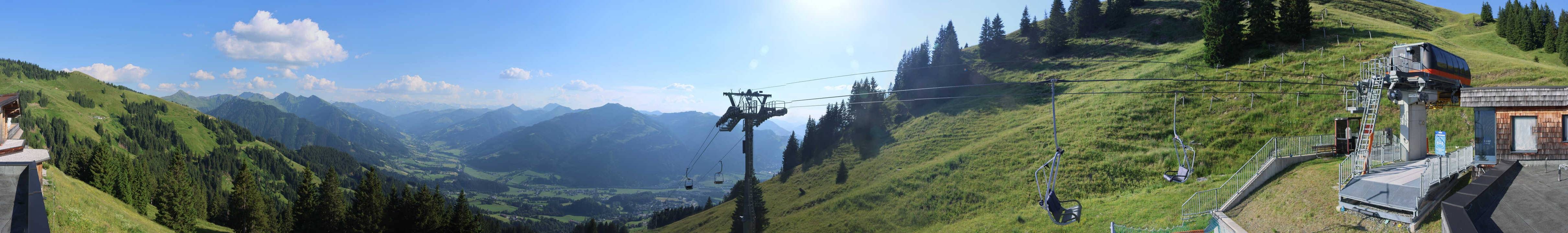 Archiv Foto Webcam Blick von der Bichlalm über Kitzbühel