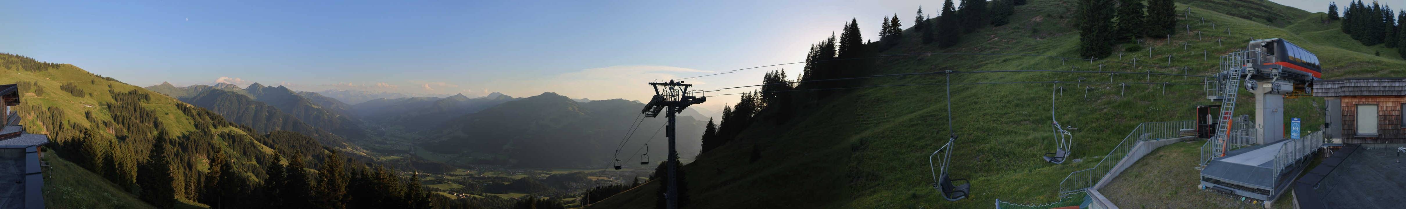 Archiv Foto Webcam Blick von der Bichlalm über Kitzbühel