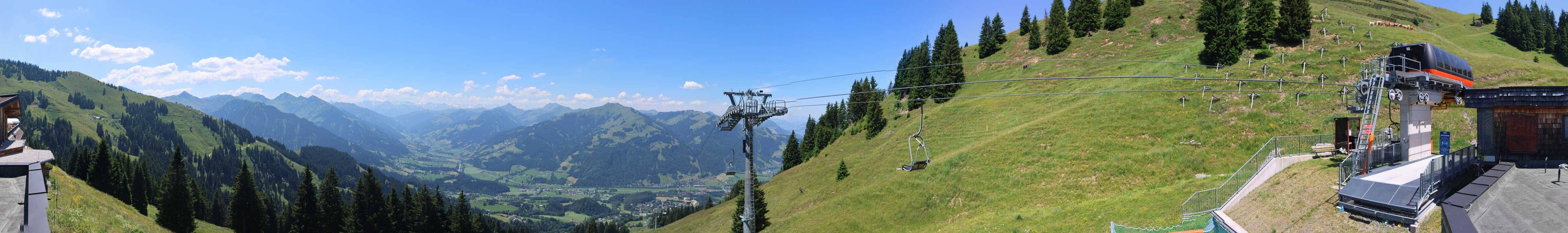 Archiv Foto Webcam Blick von der Bichlalm über Kitzbühel