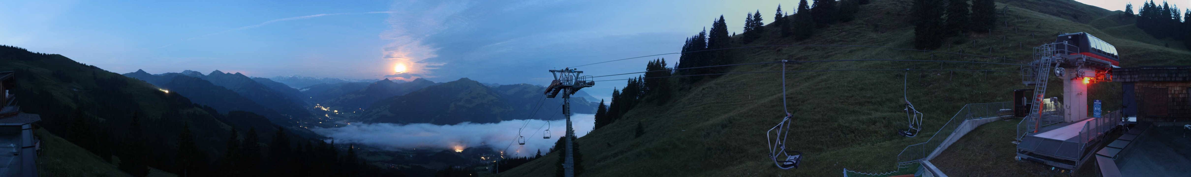 Archiv Foto Webcam Blick von der Bichlalm über Kitzbühel