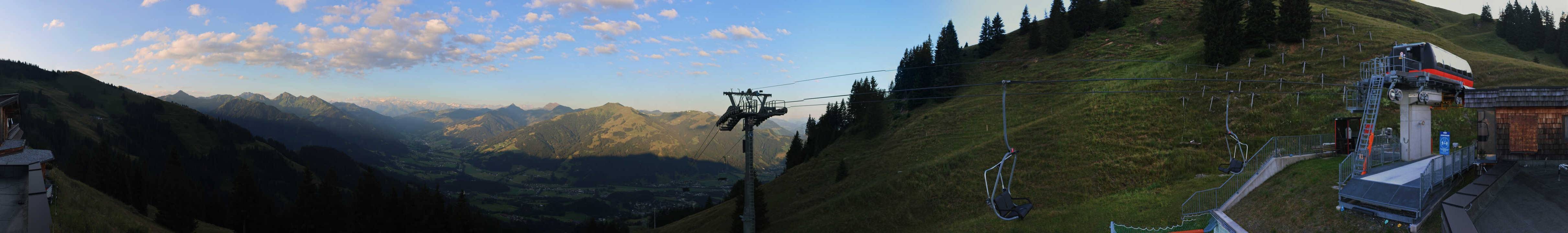 Archiv Foto Webcam Blick von der Bichlalm über Kitzbühel