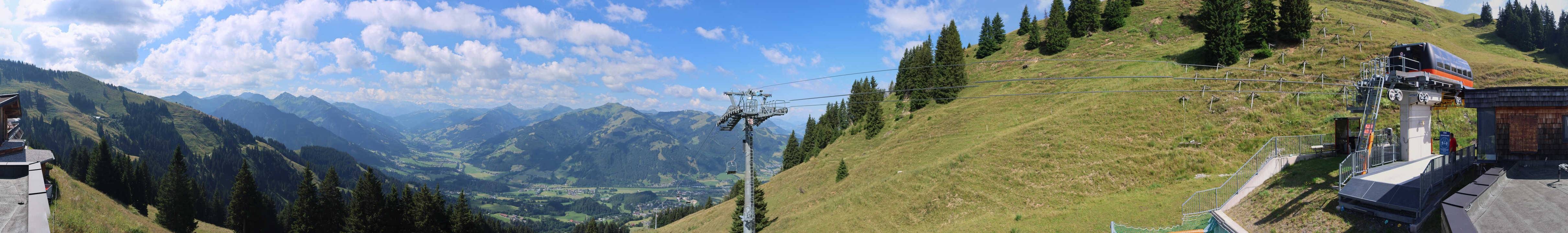 Archiv Foto Webcam Blick von der Bichlalm über Kitzbühel