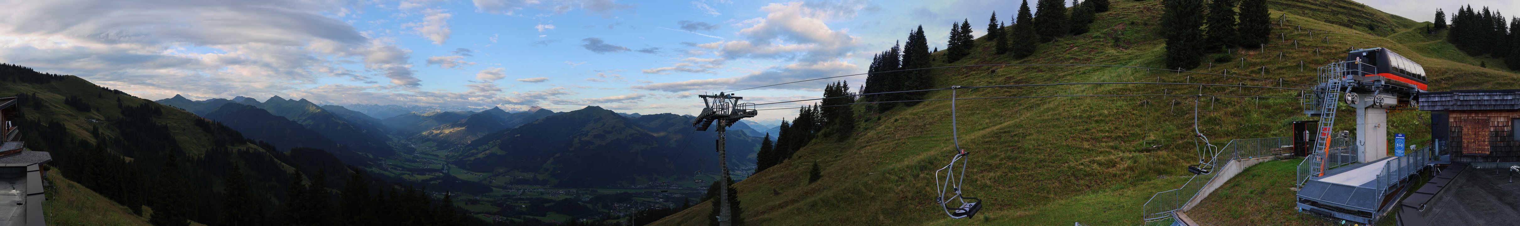 Archiv Foto Webcam Blick von der Bichlalm über Kitzbühel