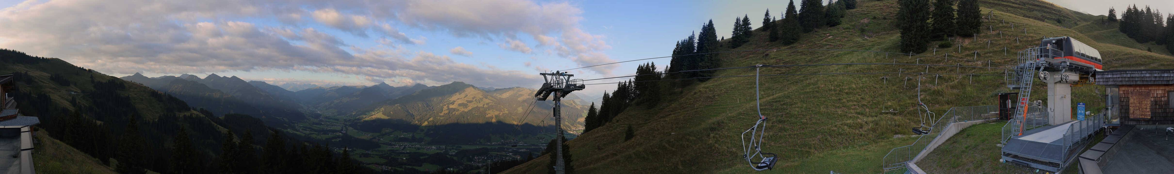 Archiv Foto Webcam Blick von der Bichlalm über Kitzbühel