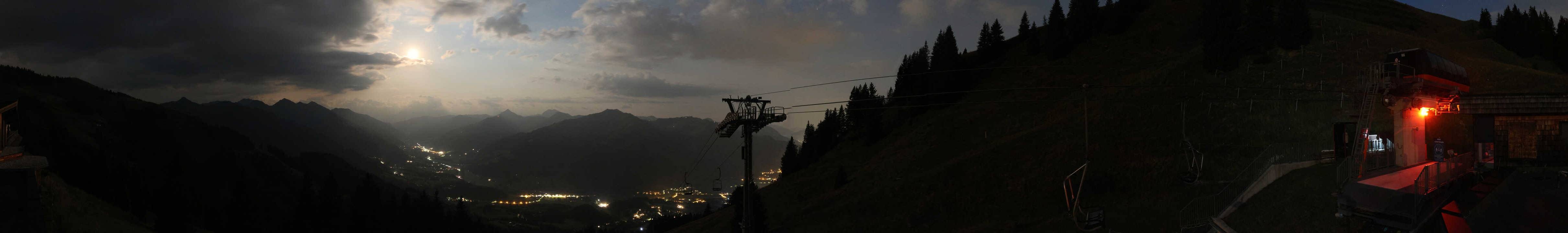 Archiv Foto Webcam Blick von der Bichlalm über Kitzbühel