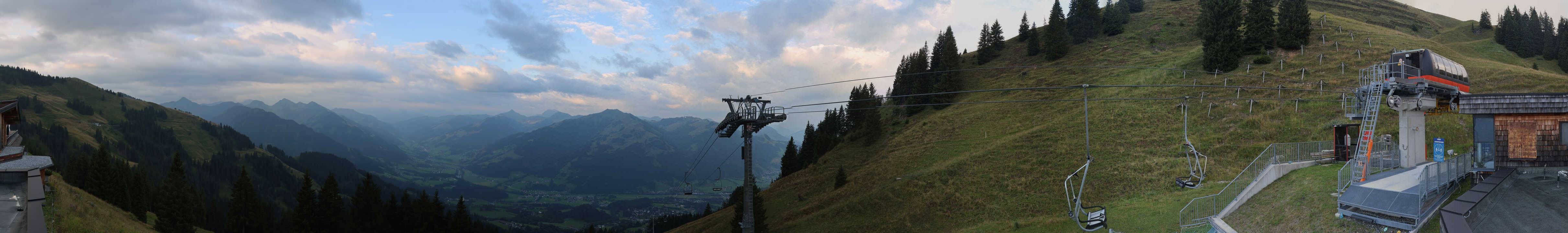 Archiv Foto Webcam Blick von der Bichlalm über Kitzbühel