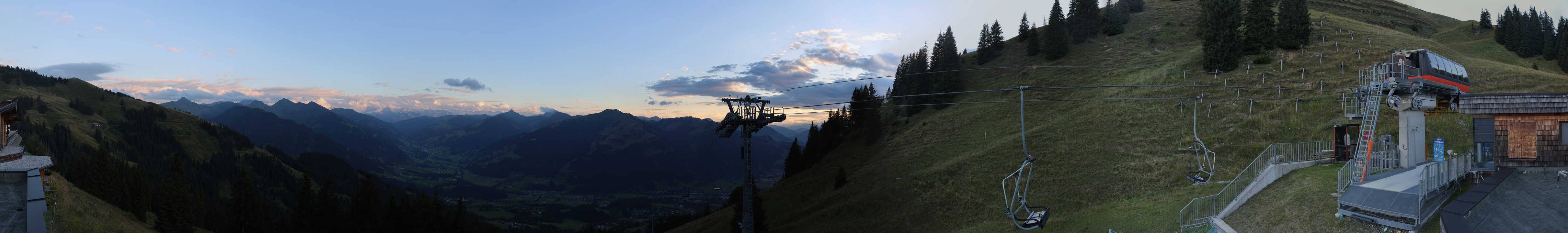 Archiv Foto Webcam Blick von der Bichlalm über Kitzbühel