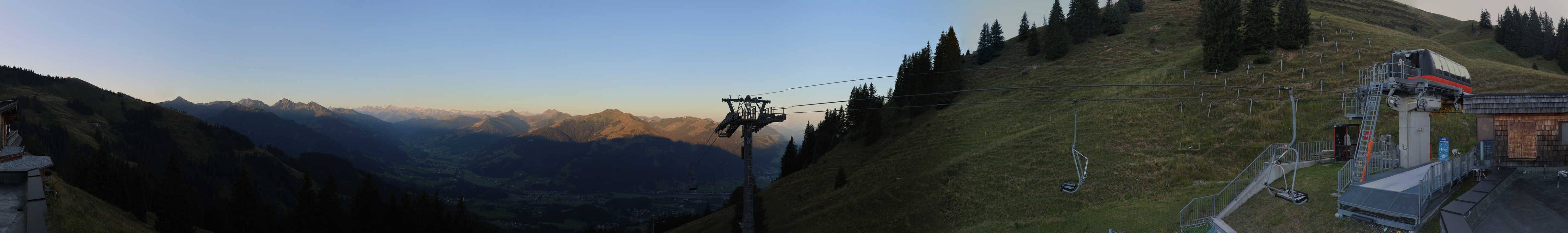 Archiv Foto Webcam Blick von der Bichlalm über Kitzbühel