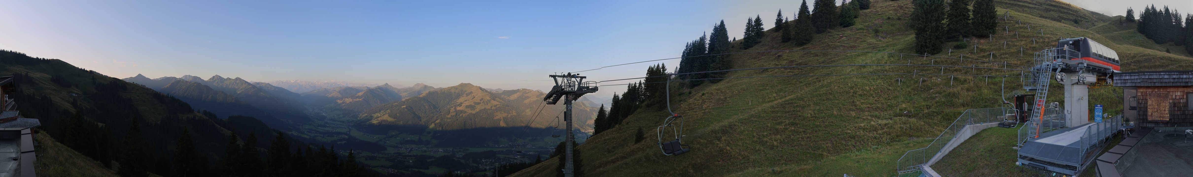 Archiv Foto Webcam Blick von der Bichlalm über Kitzbühel