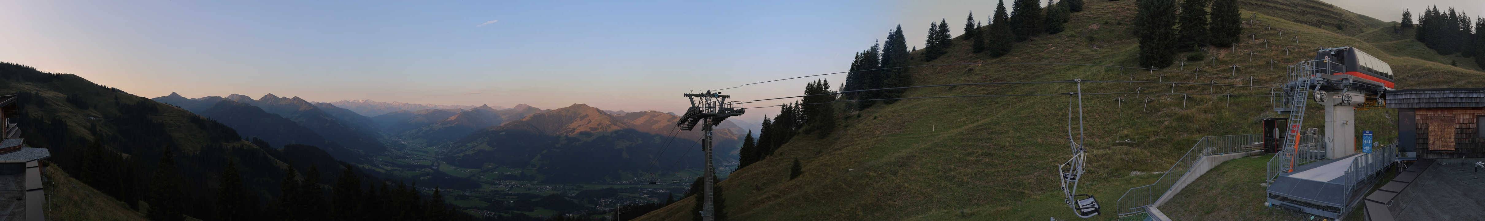 Archiv Foto Webcam Blick von der Bichlalm über Kitzbühel