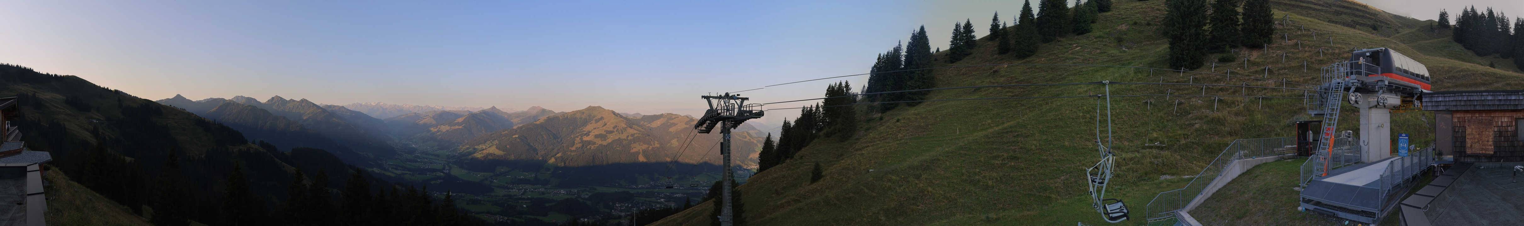Archiv Foto Webcam Blick von der Bichlalm über Kitzbühel