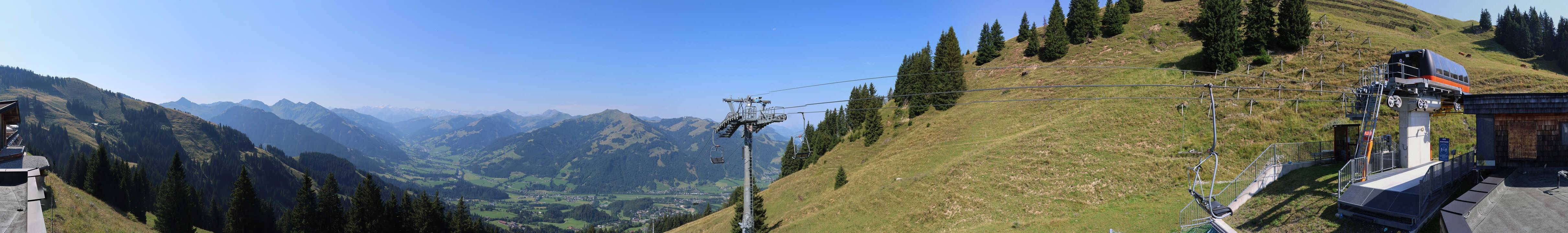 Archiv Foto Webcam Blick von der Bichlalm über Kitzbühel