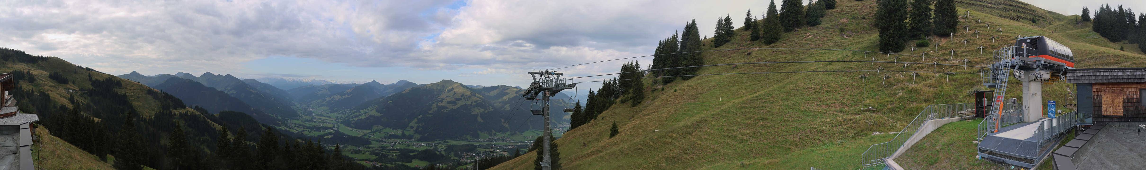 Archiv Foto Webcam Blick von der Bichlalm über Kitzbühel