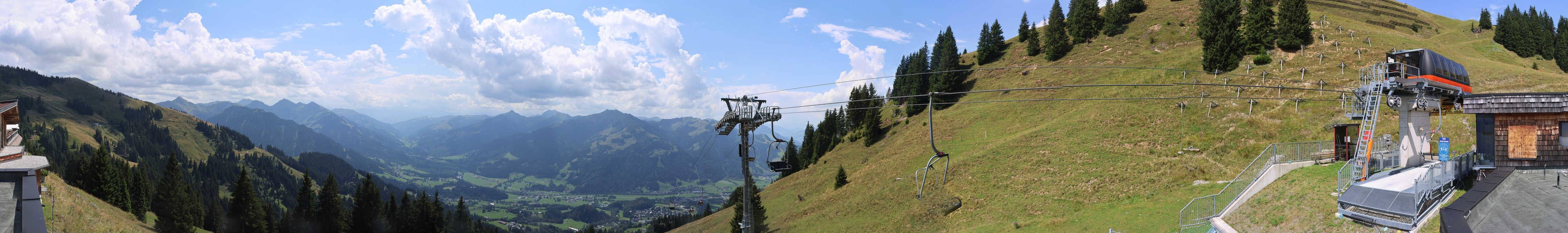 Archiv Foto Webcam Blick von der Bichlalm über Kitzbühel