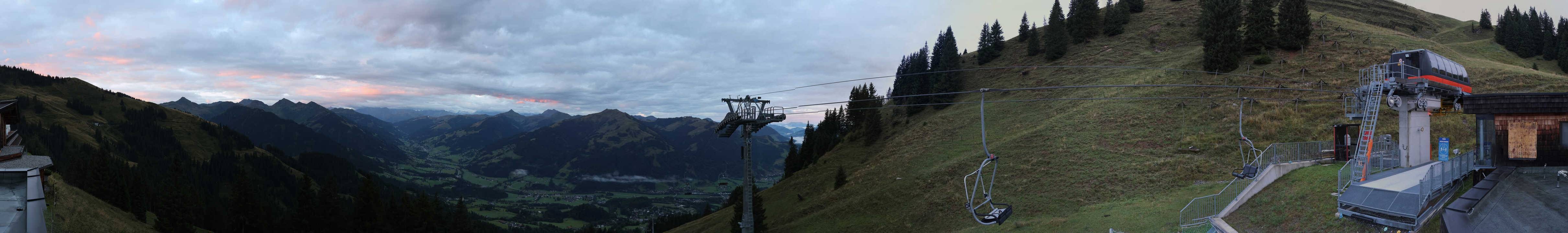 Archiv Foto Webcam Blick von der Bichlalm über Kitzbühel