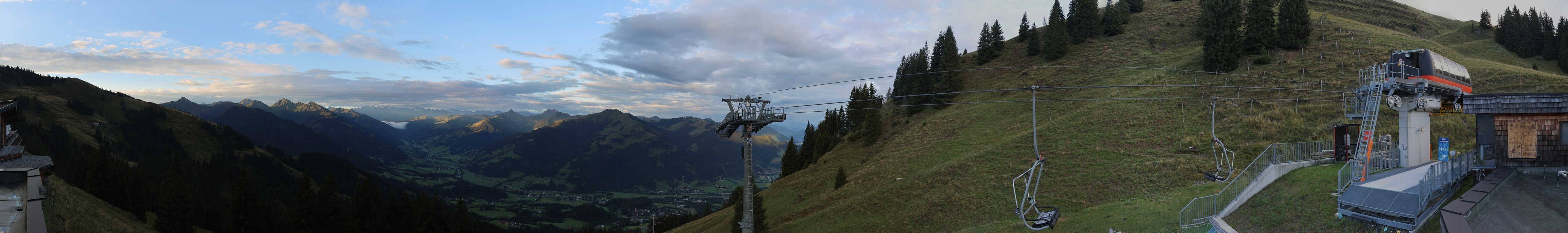 Archiv Foto Webcam Blick von der Bichlalm über Kitzbühel