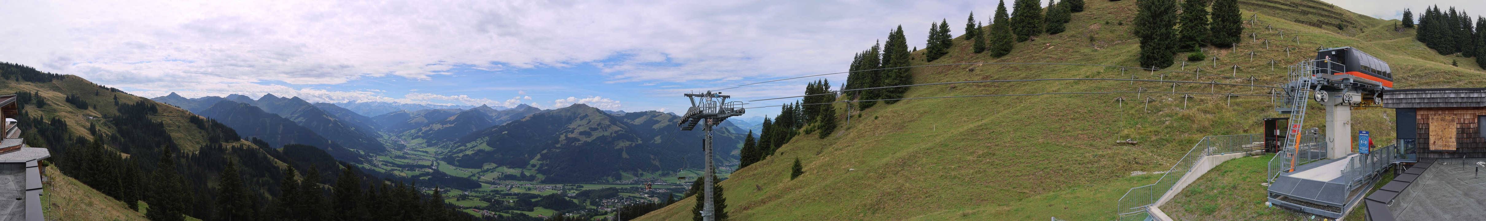 Archiv Foto Webcam Blick von der Bichlalm über Kitzbühel