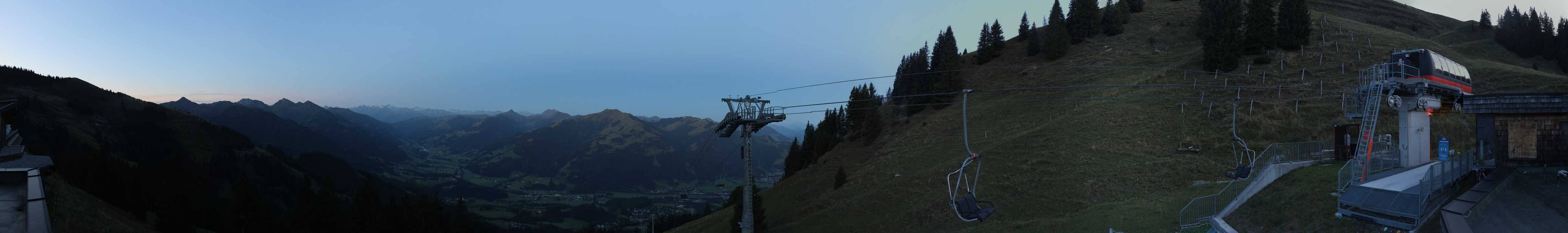 Archiv Foto Webcam Blick von der Bichlalm über Kitzbühel