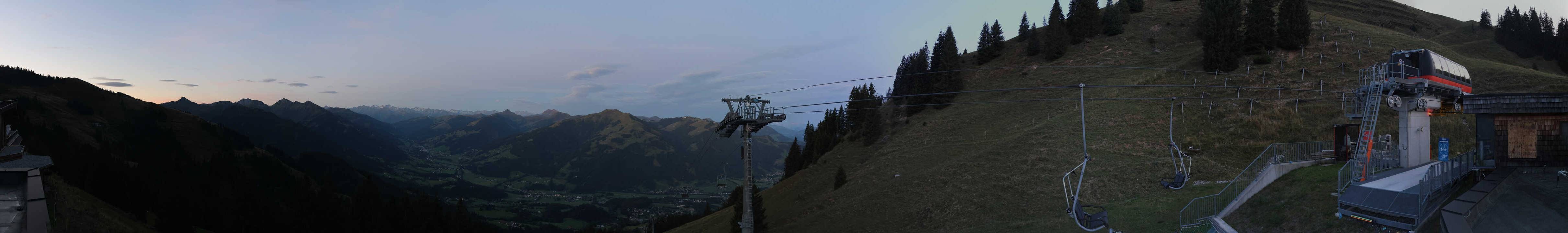 Archiv Foto Webcam Blick von der Bichlalm über Kitzbühel