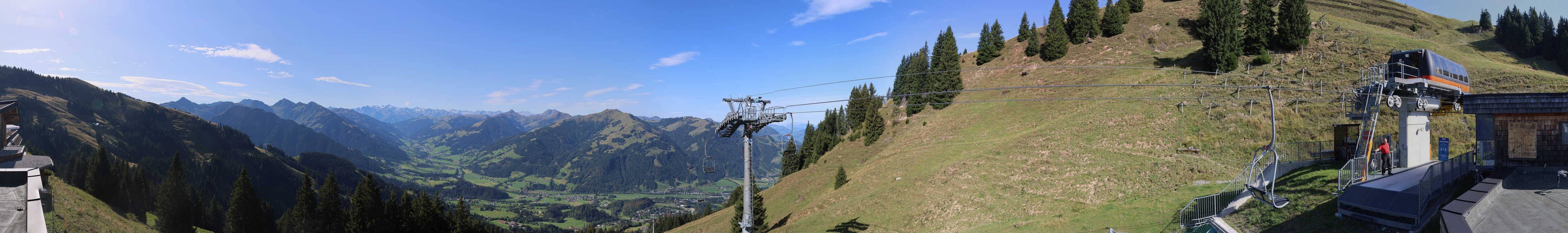 Archiv Foto Webcam Blick von der Bichlalm über Kitzbühel