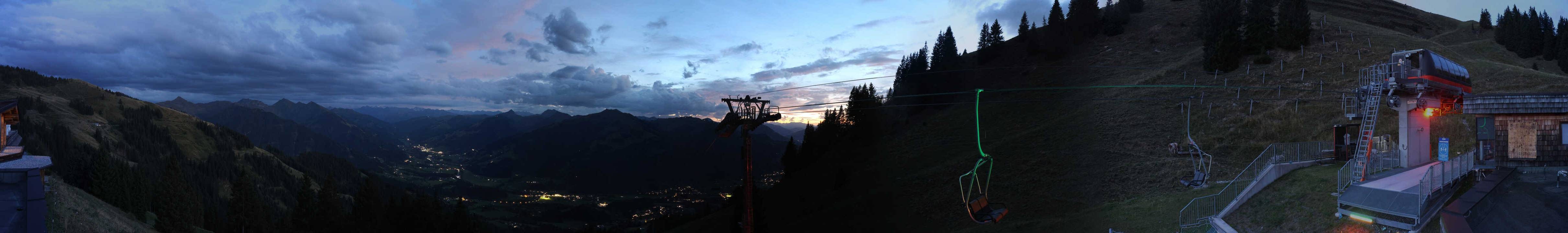 Archiv Foto Webcam Blick von der Bichlalm über Kitzbühel