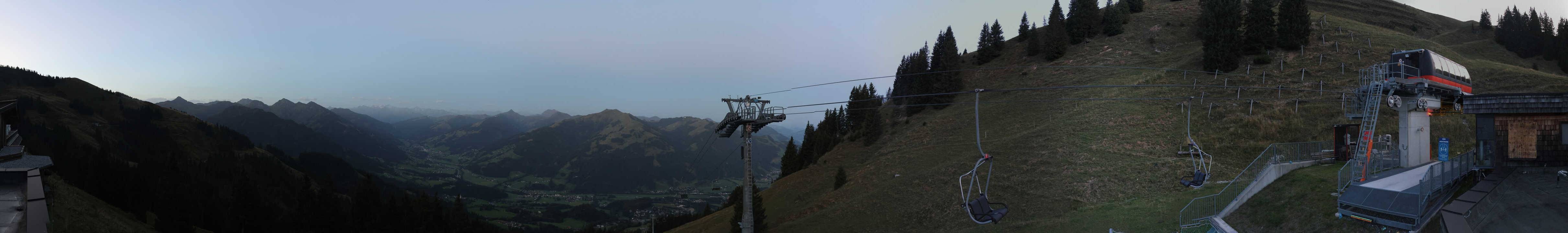 Archiv Foto Webcam Blick von der Bichlalm über Kitzbühel