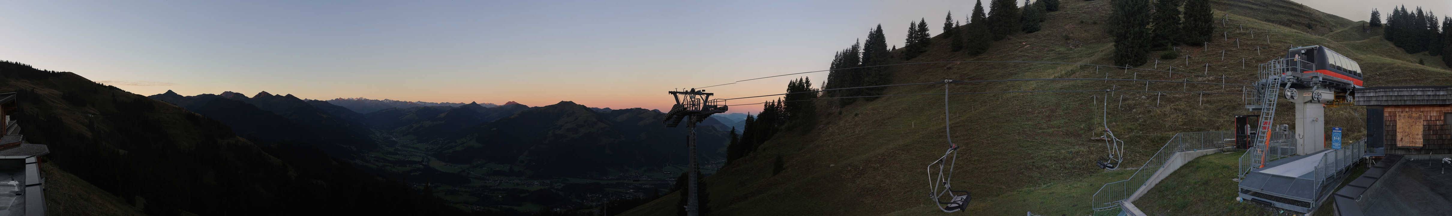Archiv Foto Webcam Blick von der Bichlalm über Kitzbühel