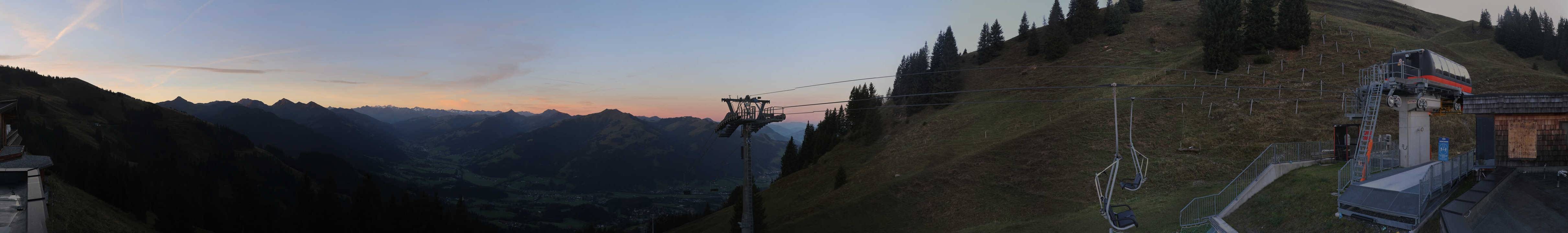 Archiv Foto Webcam Blick von der Bichlalm über Kitzbühel