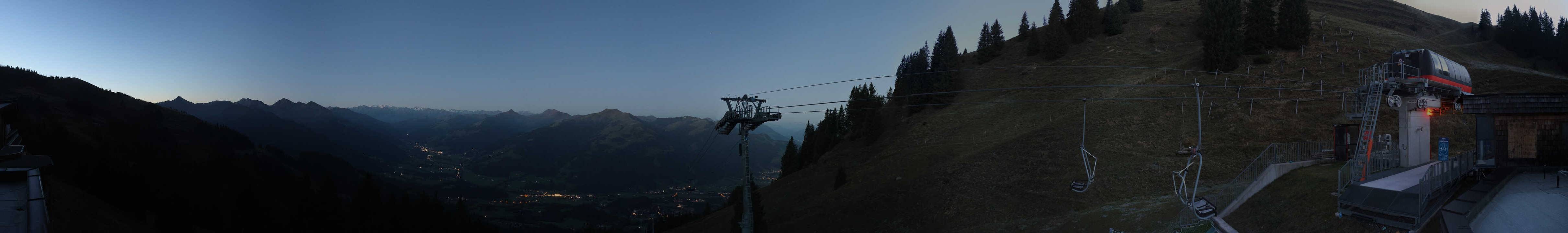 Archiv Foto Webcam Blick von der Bichlalm über Kitzbühel