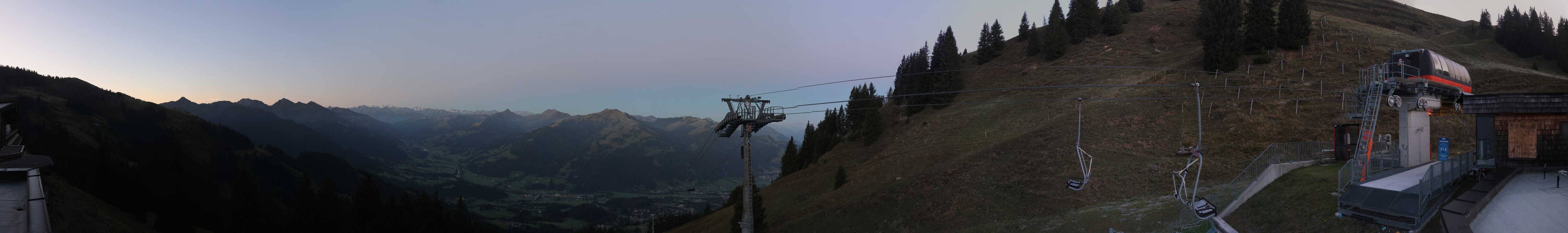 Archiv Foto Webcam Blick von der Bichlalm über Kitzbühel