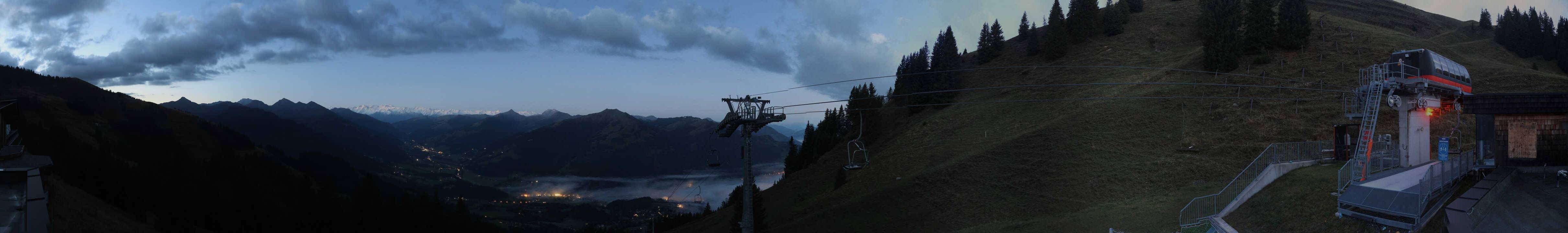 Archiv Foto Webcam Blick von der Bichlalm über Kitzbühel