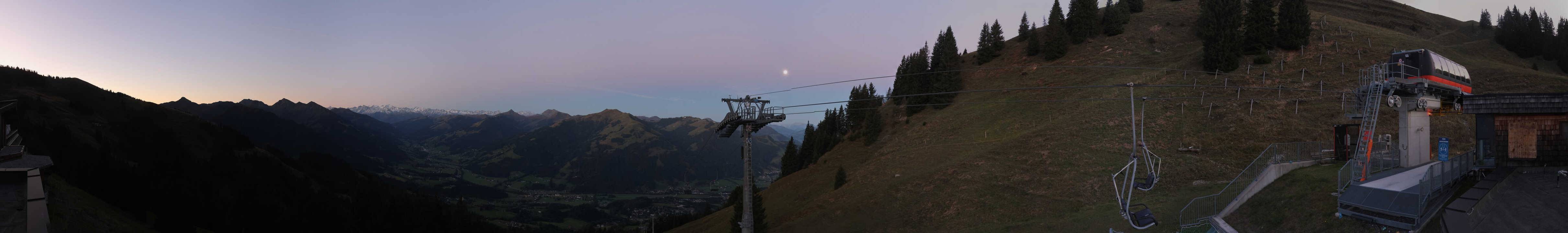 Archiv Foto Webcam Blick von der Bichlalm über Kitzbühel