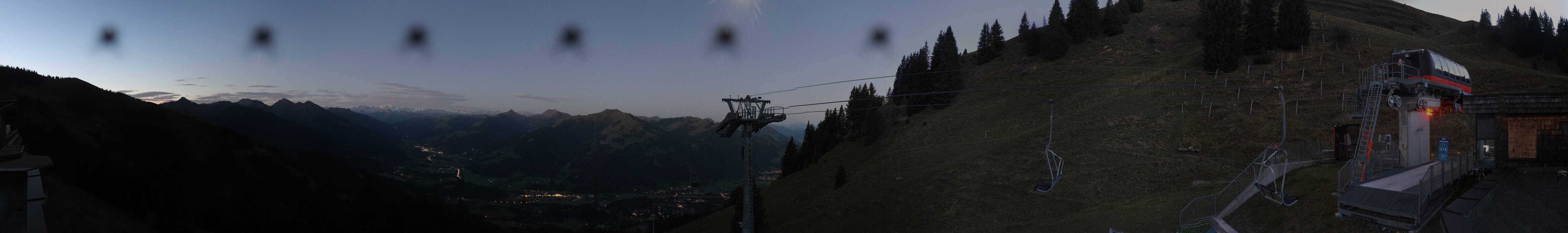 Archiv Foto Webcam Blick von der Bichlalm über Kitzbühel