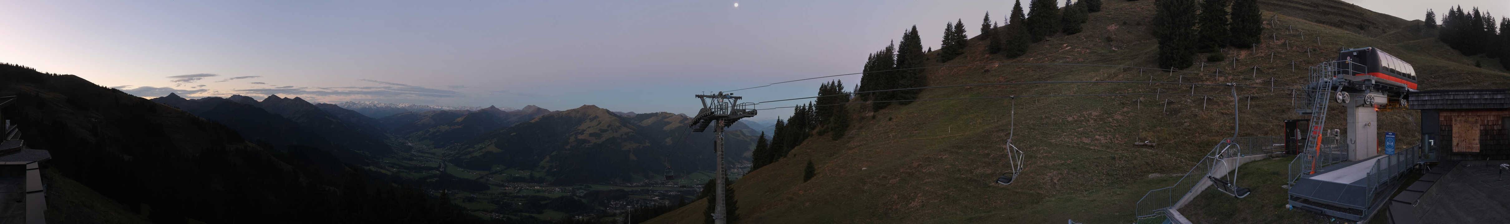 Archiv Foto Webcam Blick von der Bichlalm über Kitzbühel