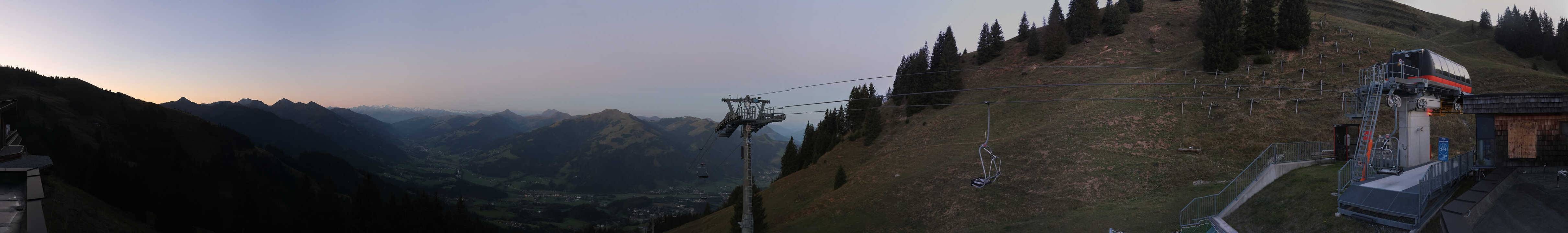 Archiv Foto Webcam Blick von der Bichlalm über Kitzbühel