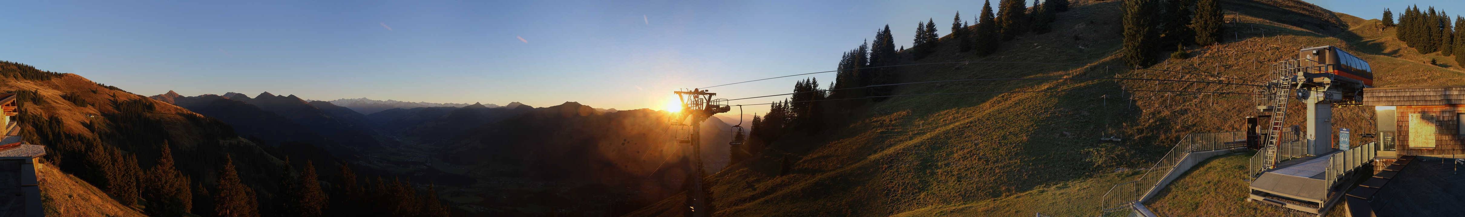 Archiv Foto Webcam Blick von der Bichlalm über Kitzbühel