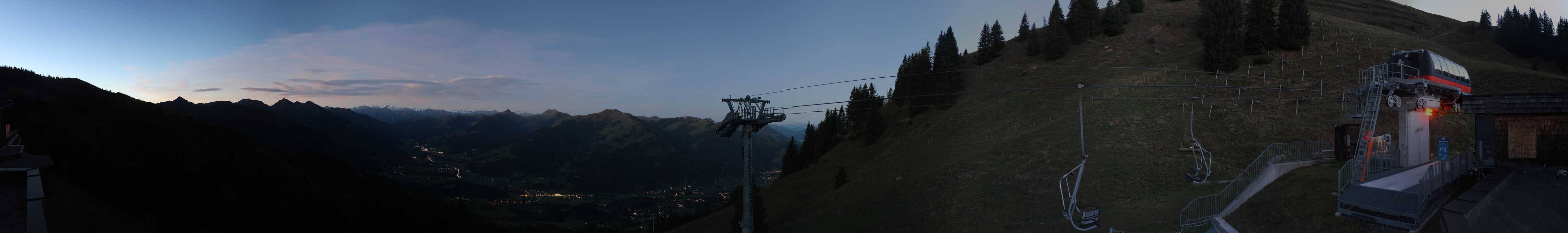 Archiv Foto Webcam Blick von der Bichlalm über Kitzbühel