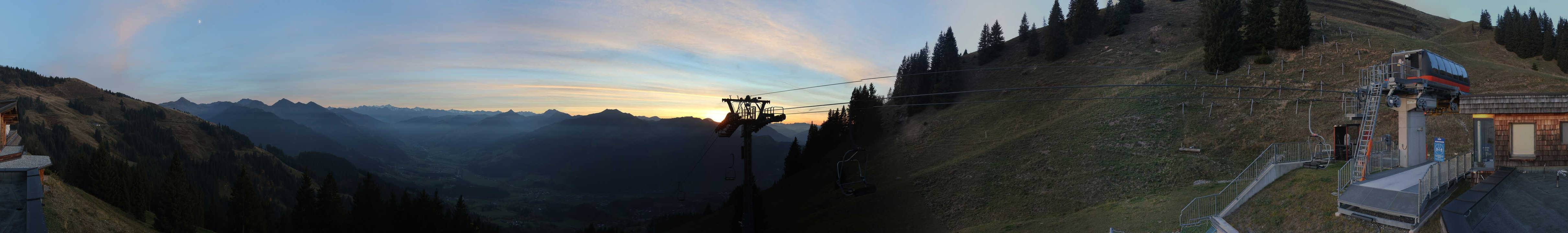 Archiv Foto Webcam Blick von der Bichlalm über Kitzbühel