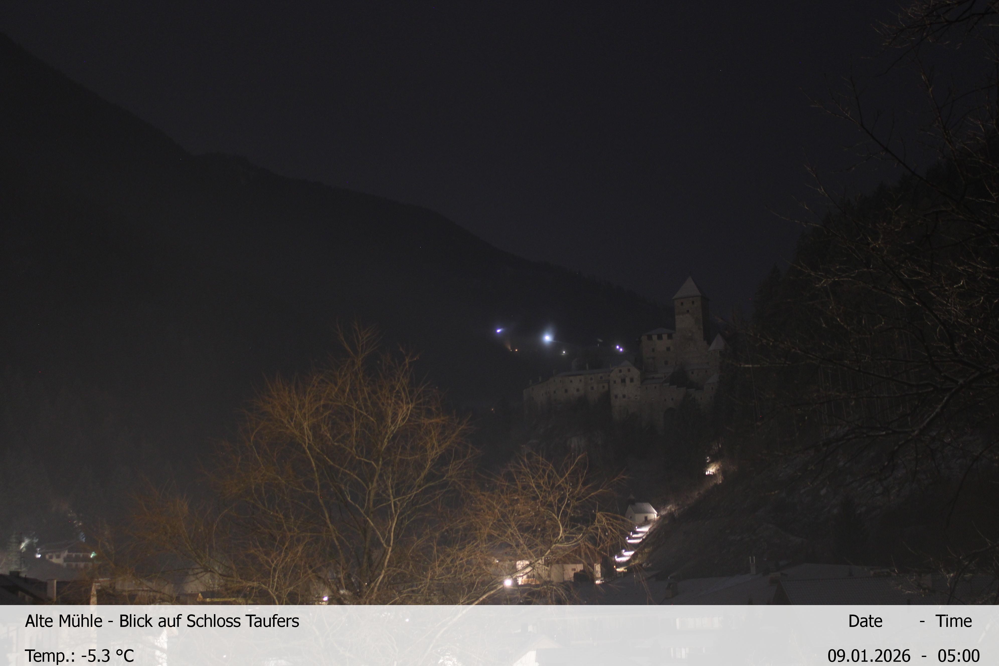 Archiv Foto Webcam Blick Richtung Schloss Taufers in Südtirol